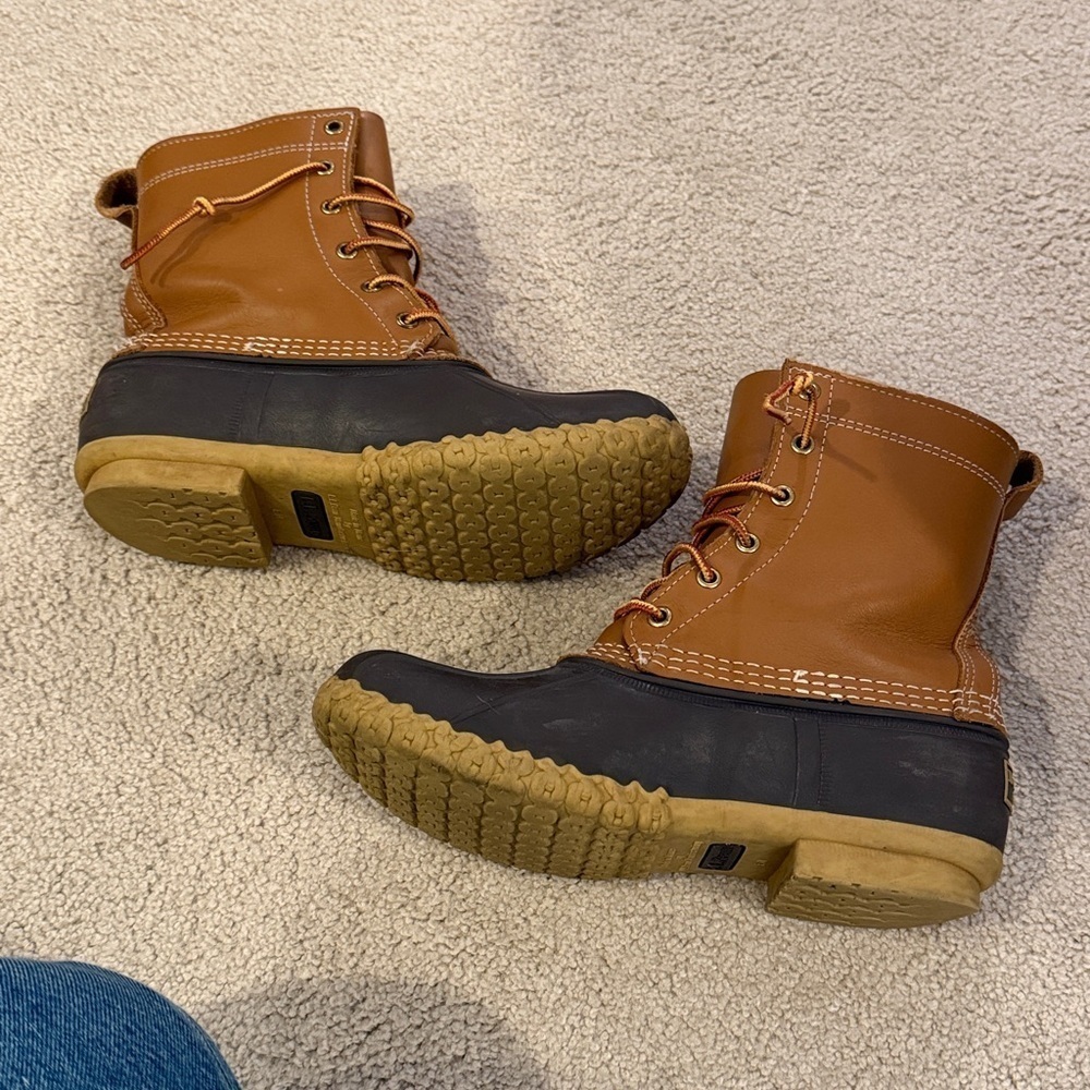 L.L. Bean Tan & Brown Rain/Snow Boots/Sturdy Sole & Comfortable (30) - Picture 4 of 10